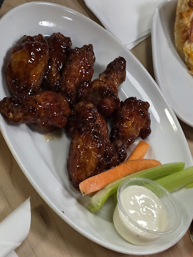 Opinii despre Boston Pizza în Yellowknife - Hospitality and gastronomy