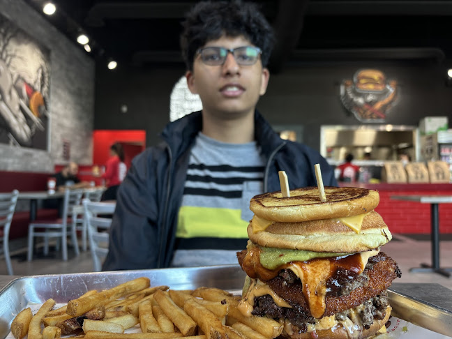 Gladiator Burger Oakville - Oakville