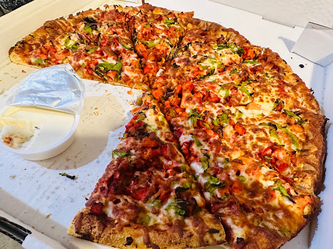 Opinii despre 2 For 1 Pizza House în Calgary - Hospitality and gastronomy