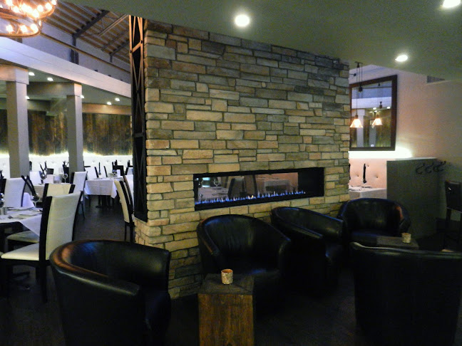 Eight Zero Zero Resto Lounge