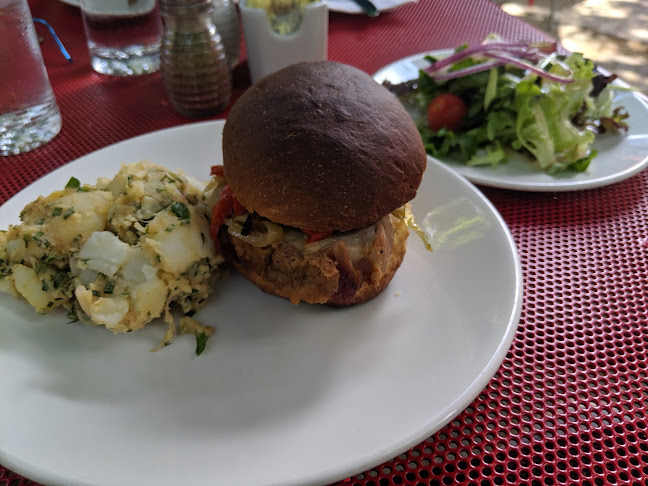 Chez Piggy Restaurant & Bar - Kingston