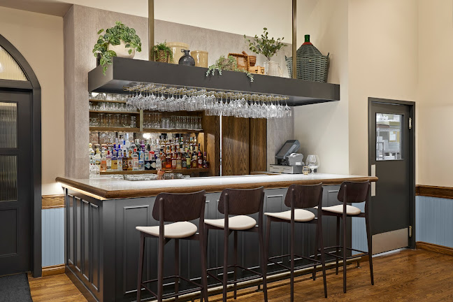 Opinii despre Toto Pizza în Calgary - Hospitality and gastronomy