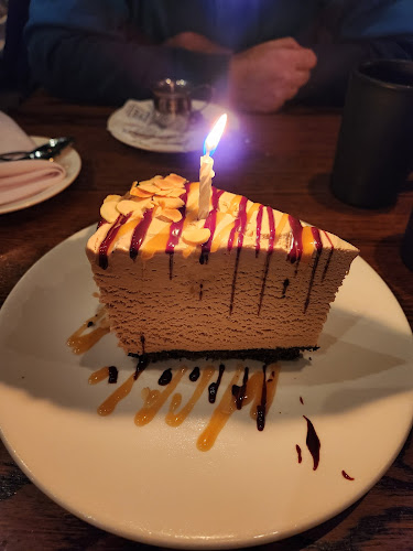 7104 Macleod Trl, Calgary, AB T2H 0L3