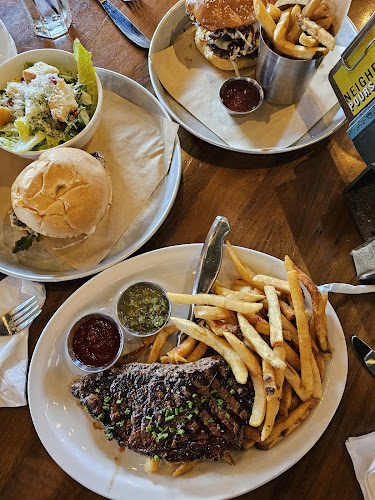 Comentarii opinii despre Beertown Public House Barrie