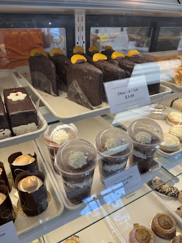 Dutch Delicious Bakery & Deli - Edmonton