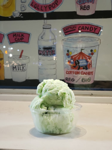 Opinii despre Lois 'N' Frima's Ice Cream în Ottawa - Hospitality and gastronomy