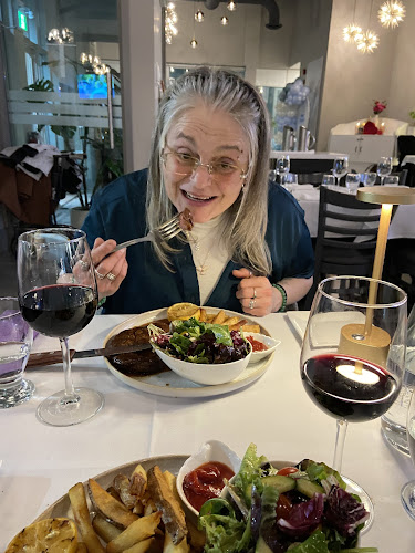 8555 Jane St #1, Concord, ON L4K 5N9