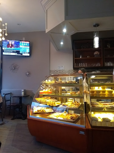 Dynasty Bakery & Cafe Ltd