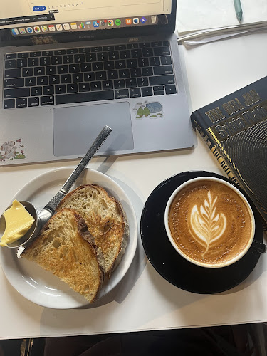 577 Great Northern Wy, Vancouver, BC V5T 0H5