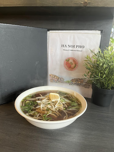 Opinii despre Ha Noi Pho Restaurant în Cold Lake - Hospitality and gastronomy