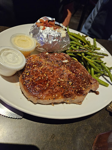 692 Colville Rd, East Selkirk, MB R1A 3K3