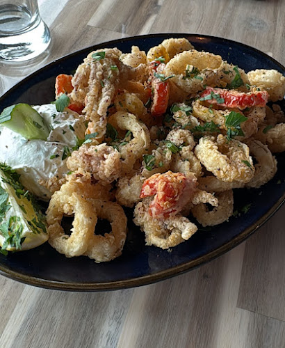 425 University Ave, Waterloo, ON N2K 1K2