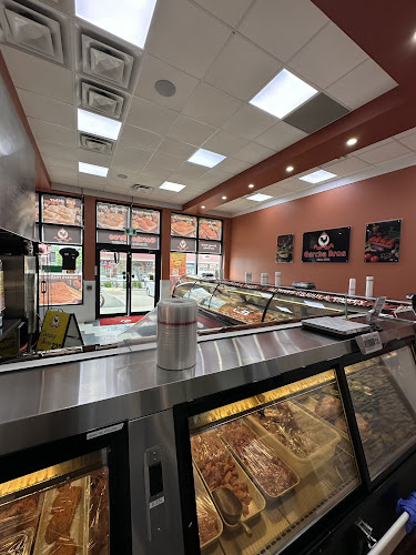 870 N Park Dr, Brampton, ON L6S 4N5