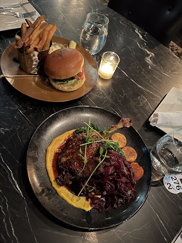 Social Restaurant + Lounge