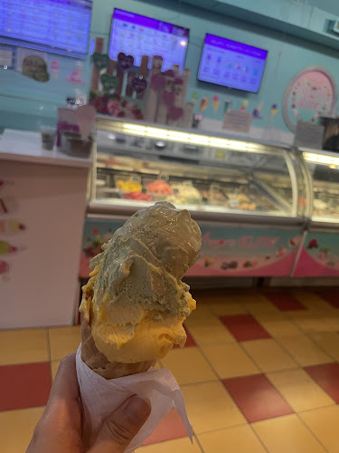 Comentarii opinii despre Amore Gelato