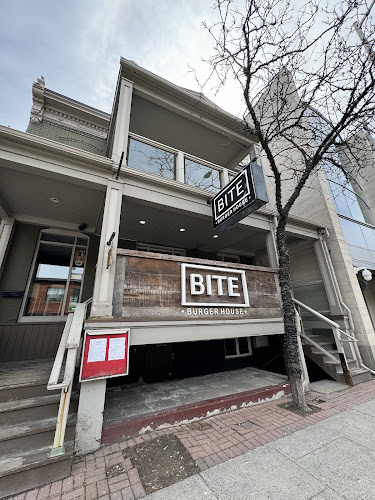 108 Murray St, Ottawa, ON K1N 5M7