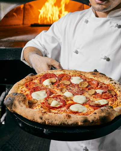 2082 Commercial Dr, Vancouver, BC V5N 4B2