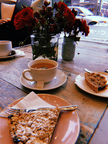 Comentarii opinii despre Bobbette & Belle Artisanal Pastries