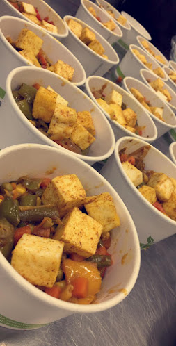 Opinii despre Yogi's Kitchen Food Services Limited în Surrey - Hospitality and gastronomy