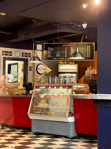 6407 Bowness Rd NW, Calgary, AB T3B 0E6