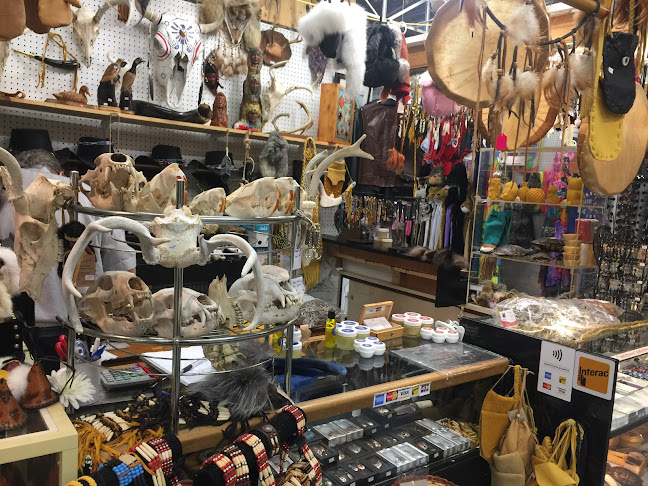 1712 Dundas St, London, ON N5W 3E3