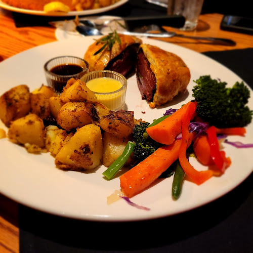 Opinii despre Bavaria Restaurant în Abbotsford - Hospitality and gastronomy