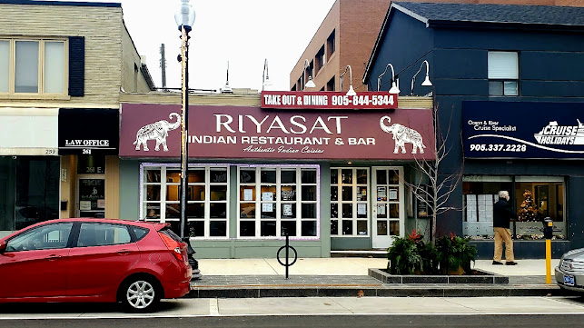 Spice & Saffron Indian Cusine Bar & Restaurant - Oakville