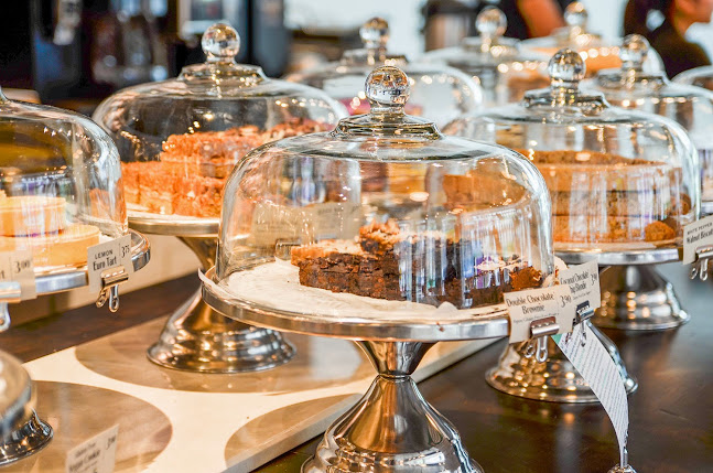 Opinii despre Balzac's Reference Library în Toronto - Hospitality and gastronomy