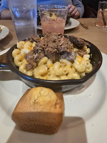 Comentarii opinii despre Montana’s BBQ & Bar