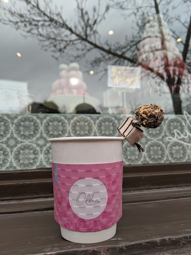 810C 16 Ave SW, Calgary, AB T2R 0S9