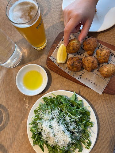 La Pizza & La Pasta - Toronto