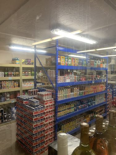 Opinii despre One Stop Liquor în Red Deer - Hospitality and gastronomy