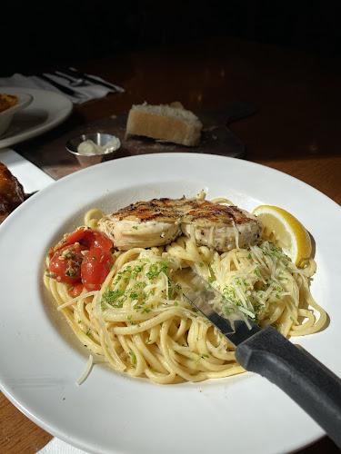 Comentarii opinii despre The Old Spaghetti Factory