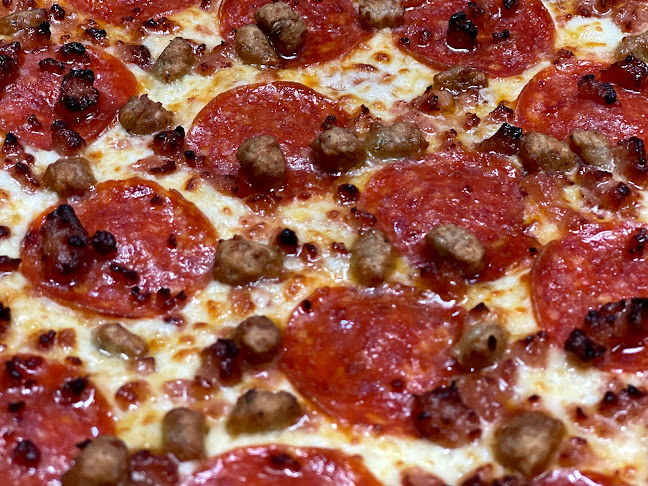 1524 Lansdowne St W unit 4, Peterborough, ON K9J 2A2