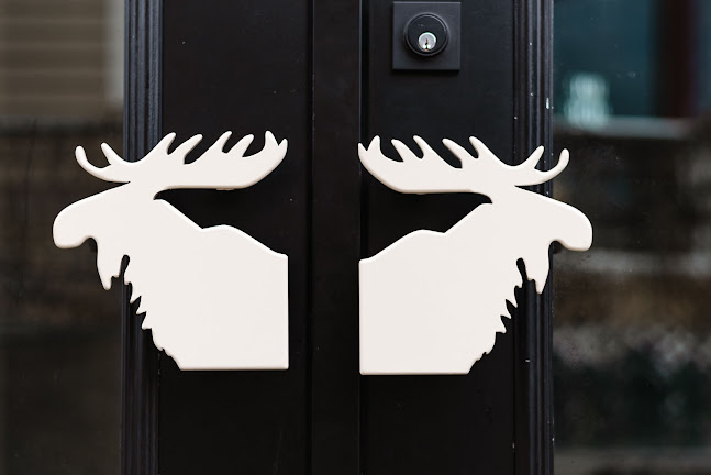 Moose Mulligans Public Eatery - Hospitality and gastronomy