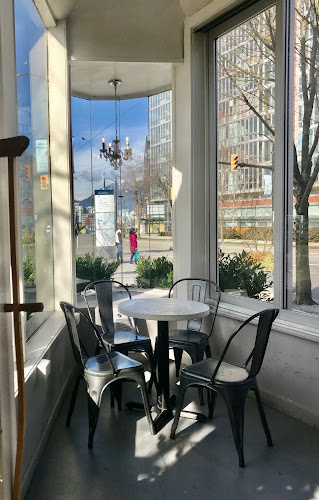 Gene Coffee Bar - Hospitality and gastronomy