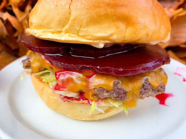 Opinii despre Deadbeetz Burgers în Victoria - Hospitality and gastronomy