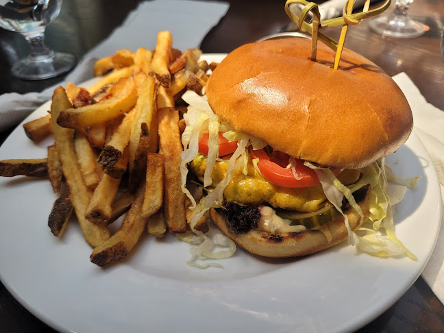 The Gull Bar and Kitchen - Hospitality and gastronomy