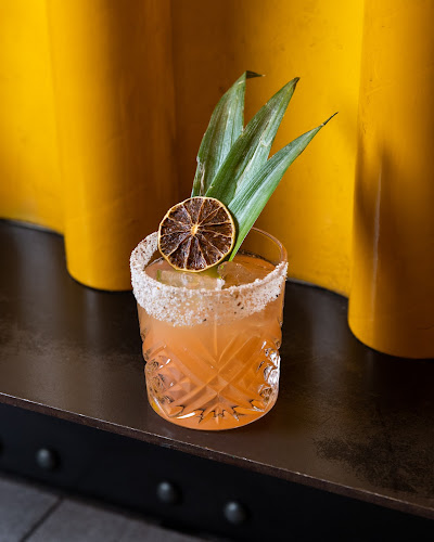 620 King St W, Toronto, ON M5V 2N2