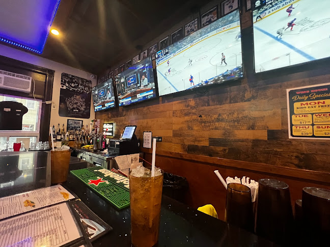 Comentarii opinii despre Wing House Omemee