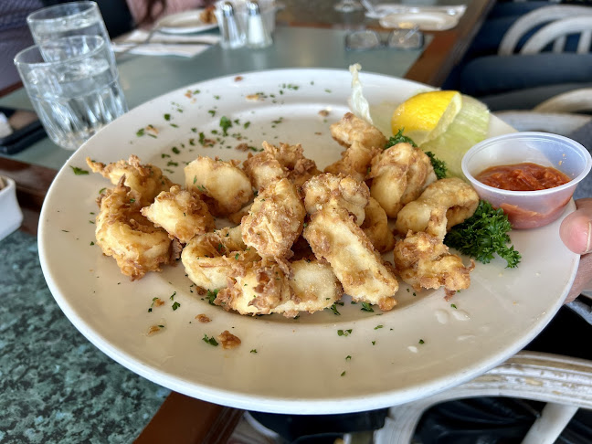 Opinii despre Peter's on Eglinton Restaurant în Mississauga - Hospitality and gastronomy