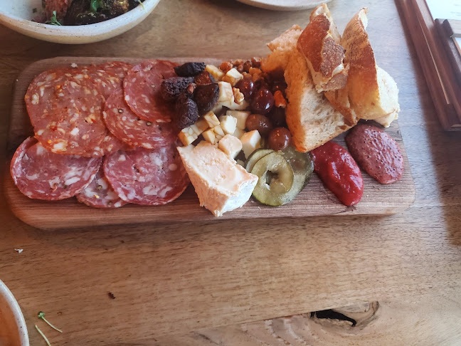 Comentarii opinii despre Tryst