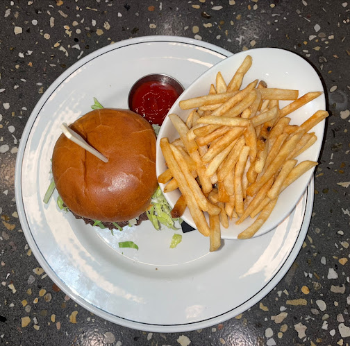 Hart's Table & Bar - Edmonton