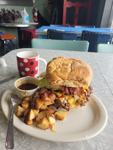 Comentarii opinii despre The Full Cup Café