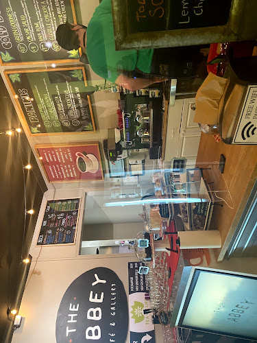 546 Queen St, Fredericton, NB E3B 1B9