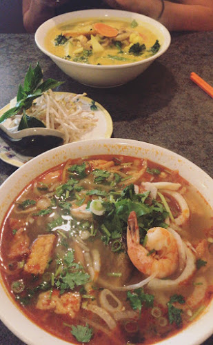 10834 Whyte Ave NW, Edmonton, AB T6E 2B3