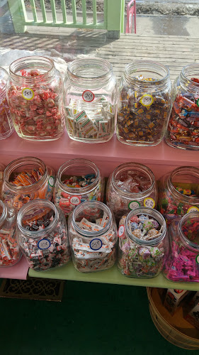 Dessart Sweets Ice Cream & Candy Store - Regina