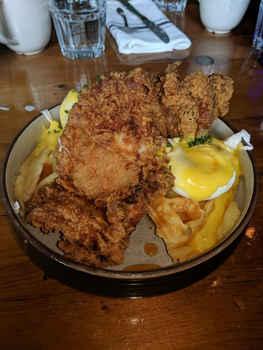 30 Vine St, Hamilton, ON L8R 2K8