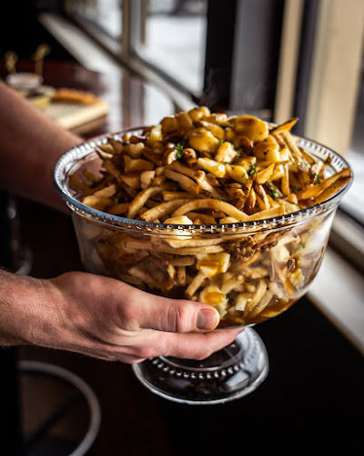 Leopold’s Tavern Warman - Hospitality and gastronomy