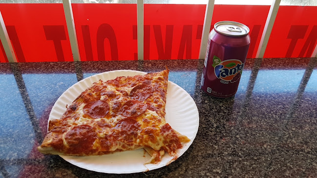 Comentarii opinii despre Paragon Pizza(Order From Our Website, Receive a Suprise after each order ! ) 0.99 Delivery Fees.